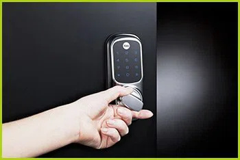 Expert Locksmith Services Venice, CA 310-975-3192 Expert Locksmith Services Venice, CA 310-975-3192 - 11-business-locksmiths