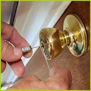 Expert Locksmith Services Venice, CA 310-975-3192 Expert Locksmith Services Venice, CA 310-975-3192 - 5-lock-opening
