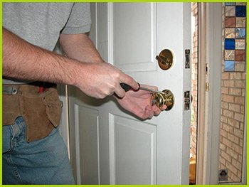 Expert Locksmith Services Venice, CA 310-975-3192 Expert Locksmith Services Venice, CA 310-975-3192