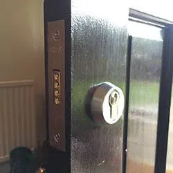 Expert Locksmith Services Venice, CA 310-975-3192 - home-ls-01